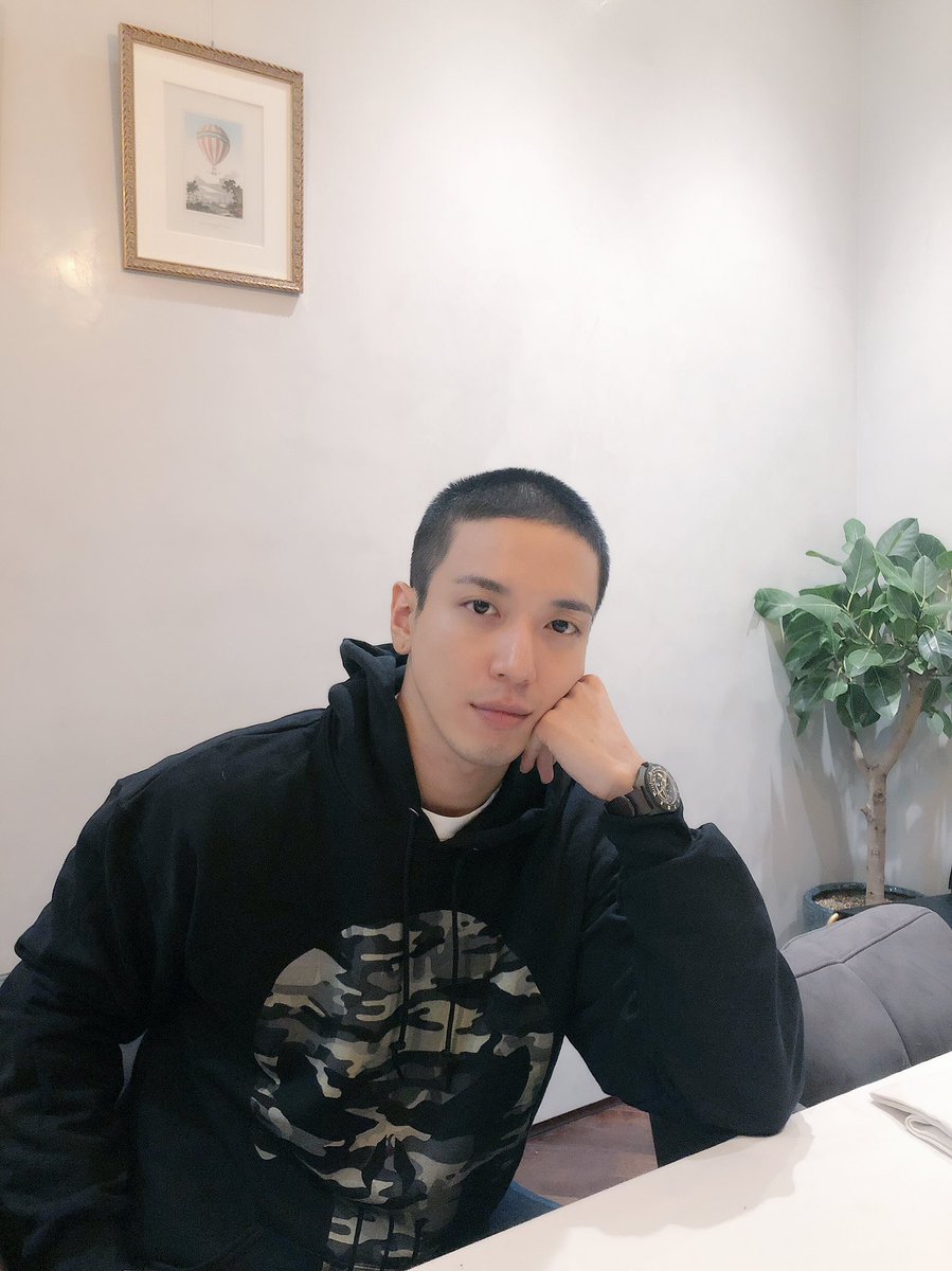 piratekingeight's tweet photo. [#Info] Jung Yong Hwa do #CNBLUE se alistou no exército em 5 de março, por volta das 1 da tarde, KST!
Após cinco semanas de treinamento básico, Jung Yong Hwa continuará como soldado de serviço ativo com sua missão oficial
Ele será liberado em 4 de dezembro de 2019.
-LiaKim https://t.co/vNOLtbS0Xr