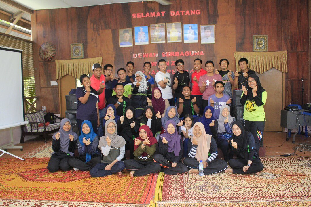 _PERKASE's tweet photo. 2hari yang sangat bermaknaπ
kem organisasi perkaSE 2018 check βοΈ
Walaupun kenyang mnum air kolam hijau berlumut tp kenangan & pengalaman takkan dilupakan
Smoga apa yg dirancang untuk ppkSE berjalan lancar
SEnation di hati β€οΈ
#ppkse #unimap #perkase #dekancumi2#thankyousmua https://t.co/1I19dMFNmx