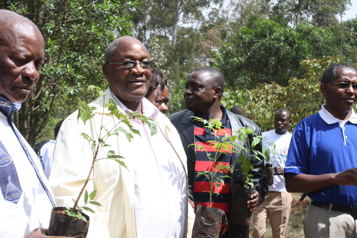 CoopVarsityKE's tweet photo. The Ag. Vice Chancellor of The Co-operative University of Kenya Prof. Kamau Ngamau (in a Blue Polo T-Shirt) takes action towards #SavingOurForestsKE @UNEP @UNEP @AUSAKenya @graduationKE @juliusbitok @CoopBcom2013  @mwongelaf @EMuyesu @MaiguaKenya @MwaiKiarie @GreenBeltMovmnt https://t.co/sRpF0x2Irr