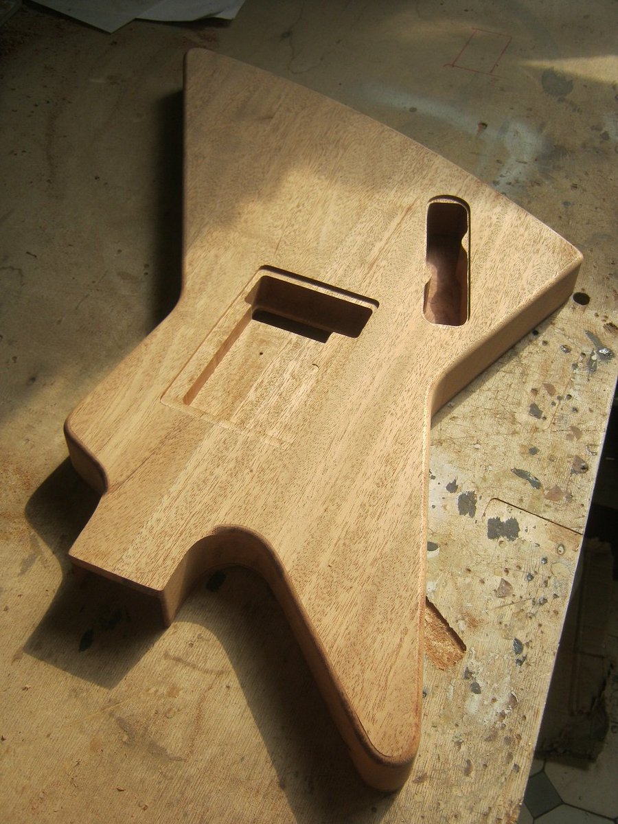 Oldwoodcustom's tweet photo. Oldwood guitar customshop. 
Guitars from $490 usd.
Subscribe!!

#prs #gibson #fender #ibanez #lespaul #stratocaster #telecaster #tele #strat #guitar #guitarsdaily #guitarist #guitars #guitarcover #guitarporn #guitarplayer #rock #guitarra #hollowbody #guitarrista #7string #8string https://t.co/WZkCzXqLhW