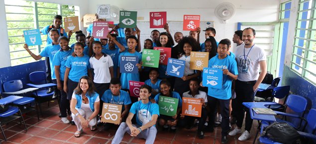 Corresponsables's tweet photo. #Jóvenes y #ODS, protagonistas en el #YouthSpeakForum 2018 @aiesecspain @unicef_es 
https://t.co/4zWQxonGYx https://t.co/QlG9hxiT7h