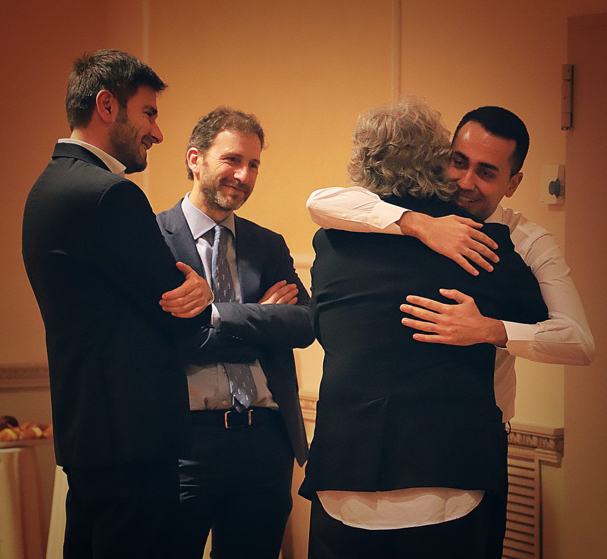 luigidimaio's tweet image. Inizia la #TerzaRepubblica, la Repubblica dei Cittadini ilblogdellestelle.it/2018/03/inizia…