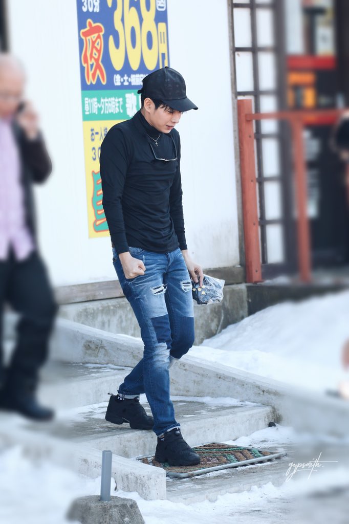 ตอนนั้นอยากเดินเข้าไปถามจริงๆนะ ว่าพิคคี้ก้าวขาออกมั้ยคะ 55555555 

#เป๊กผลิตโชค
#peckpalit
#palitgallery 
#นี่แหละความรักThisisLove