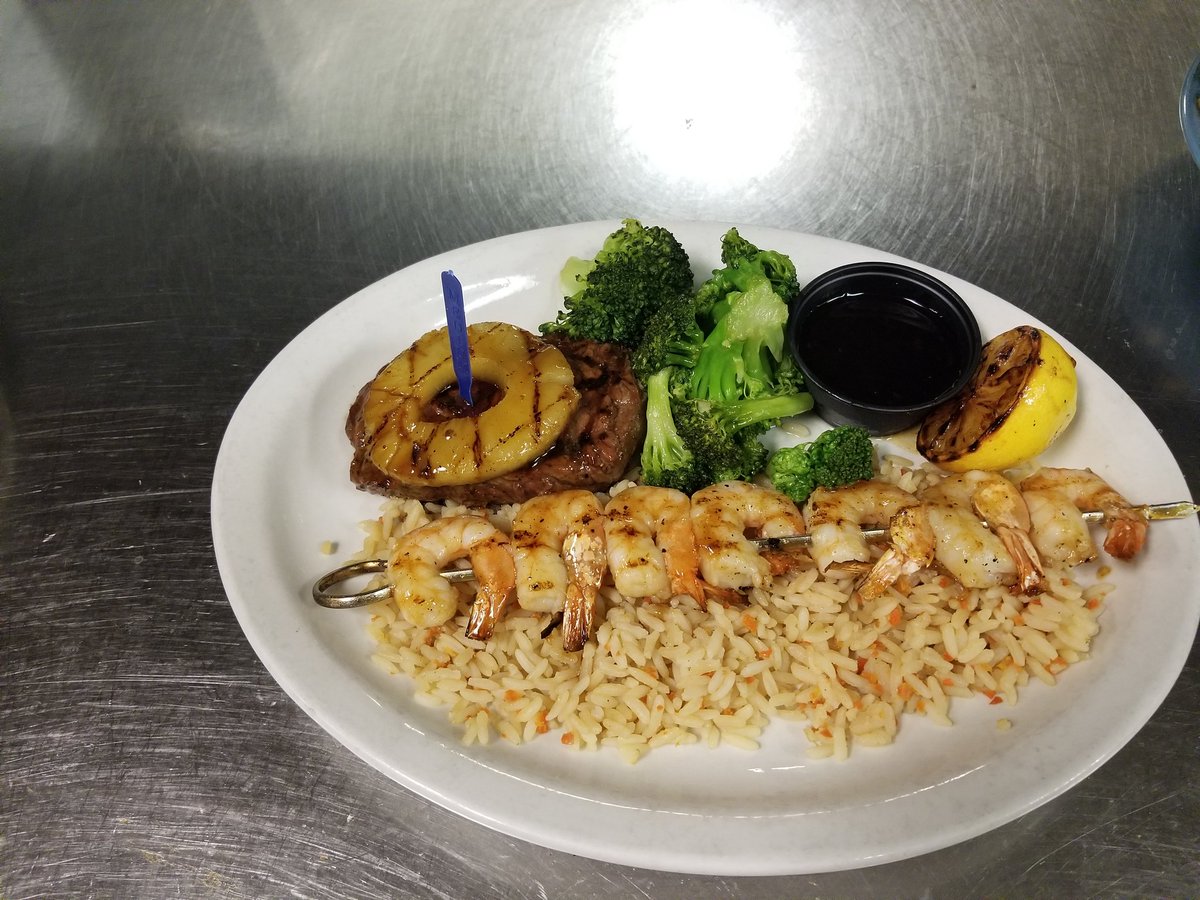 RPreuett's tweet photo. Delicious new food starts today! Come get some! #calamari #teamlogans @MikeLogsdon3 https://t.co/GJlh3PZvh3