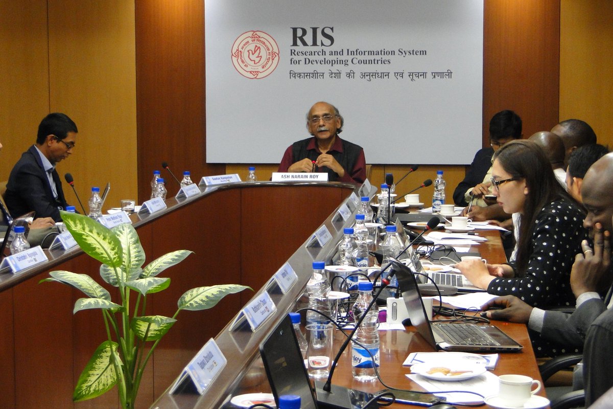 RIS_NewDelhi's tweet photo. Thanks Dr. @Ashnarainroy ,Director,#ISS for speaking with @ITECnetwork #IEIDP 2018 participants on Indian Culture and Social Transformation @RIS_NewDelhi https://t.co/jYOmv975BH