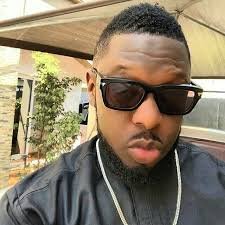 ifm1059's tweet photo. ▶️Dance @timayatimaya @rudeboypsquare ontop #MusikShuffle 🎼#ExecutiveMonday of #AfternoonWaka with #KEKE #RadioPrincipality @RadPrincipality for ur #No1FamilyRadioStation #ifm1059 💯📻 https://t.co/ybbtODo1gF