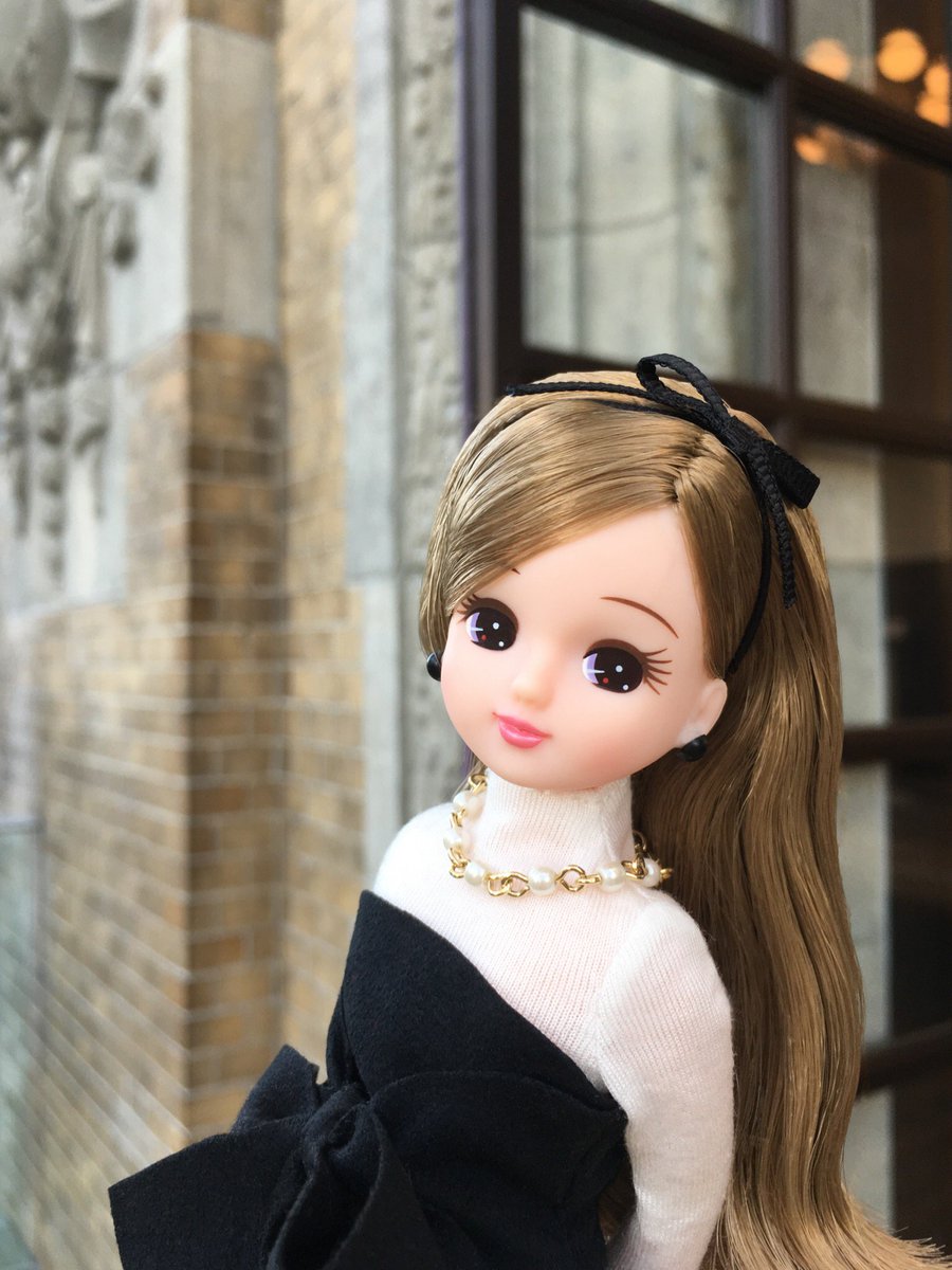 リカちゃん 公式 11歳の小学5年生よ うふふ