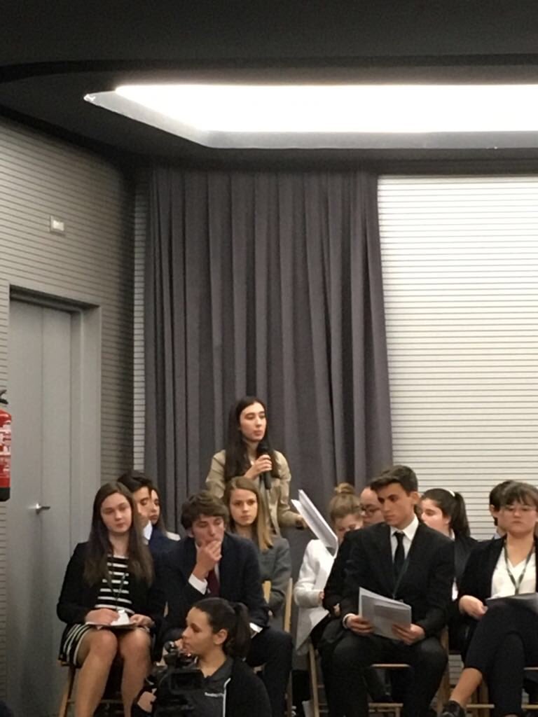 colegiocondes's tweet photo. XVIII MEP León: Interviniendo Silvia, alumna de nuestro Colegio.  @aragonradio2 @MEP_Spain @innoeducacion @_usj_ #ColeCondes #MEP18 https://t.co/29JEhrZolP