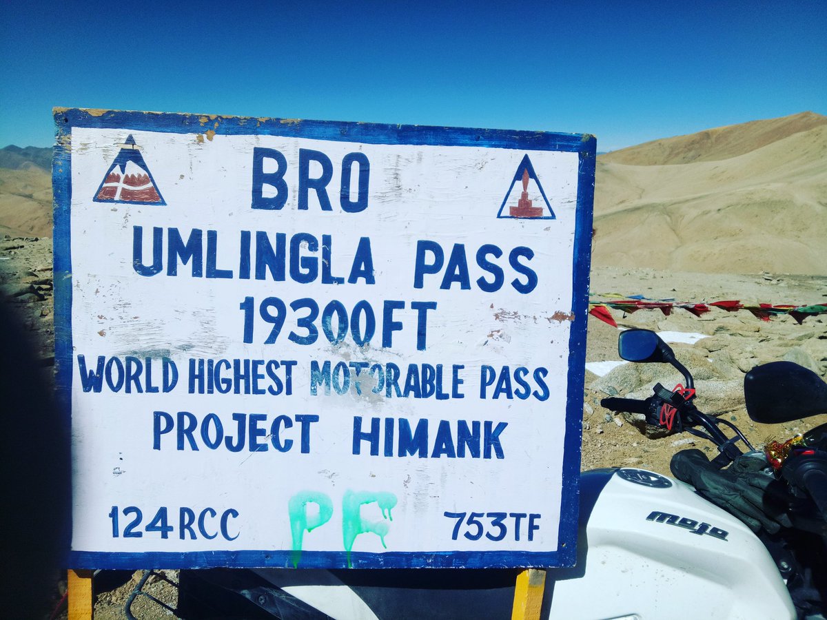 monkriderhemant's tweet photo. Conquered the most treacherous terrain covering 21 Mountain passes in 13 days on this new amazing beast Mojo UT 300!! @anandmahindra @MahindraMojo_ https://t.co/oV9XrnnMCY