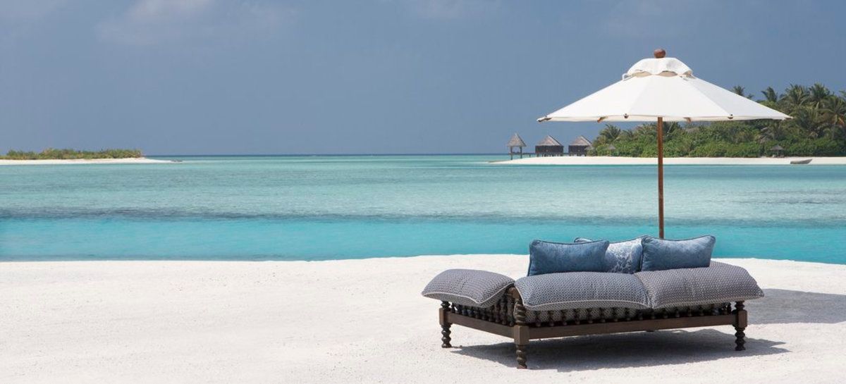 stupidDOPE's tweet photo. Naladhu Private Island Resort | Maldives Islands https://t.co/PM07WQxR3R #AlwaysPacked https://t.co/H5qnTnwxtP