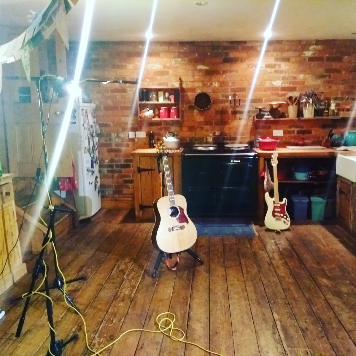 Been busy arranging and recording a couple of cool folky covers - looking and sounding great, watch this space! #eagles #redhotchilipeppers #folkmusic