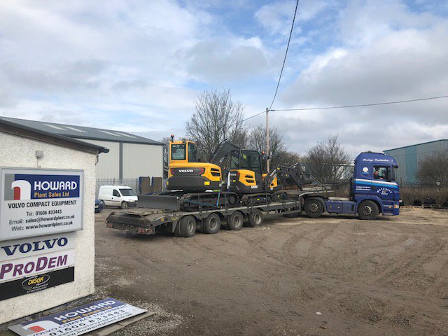 howardplantsale's tweet photo. New stock arriving today. Work is being carried out immediately on the ECR88D to ensure a fast turn around time as it is being collected this afternoon. @VolvoCEGlobal #ECR88D #ECR25D #EC18D #inandout https://t.co/FHbUy6HpIp