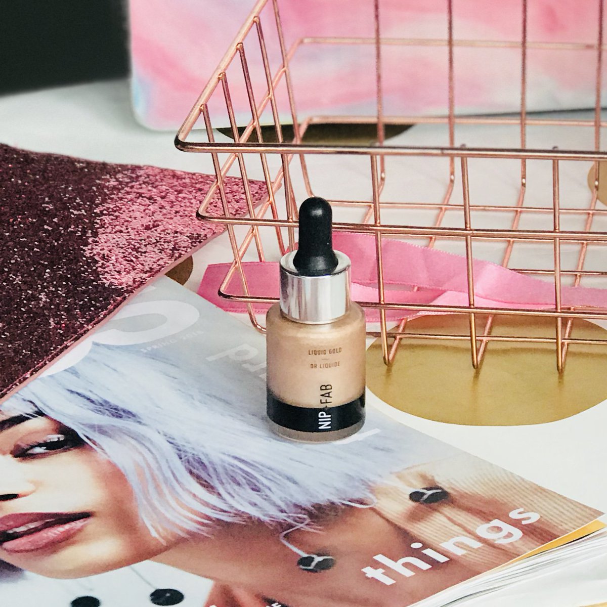 AminaRAli's tweet photo. BRAND NEW! My February Favourites are live on the blog featuring @NipandFab - https://t.co/luH12bXG00 - #februaryfaves #beautyblog #makeup #skincare #highlighter #glow https://t.co/3av8qhVptB