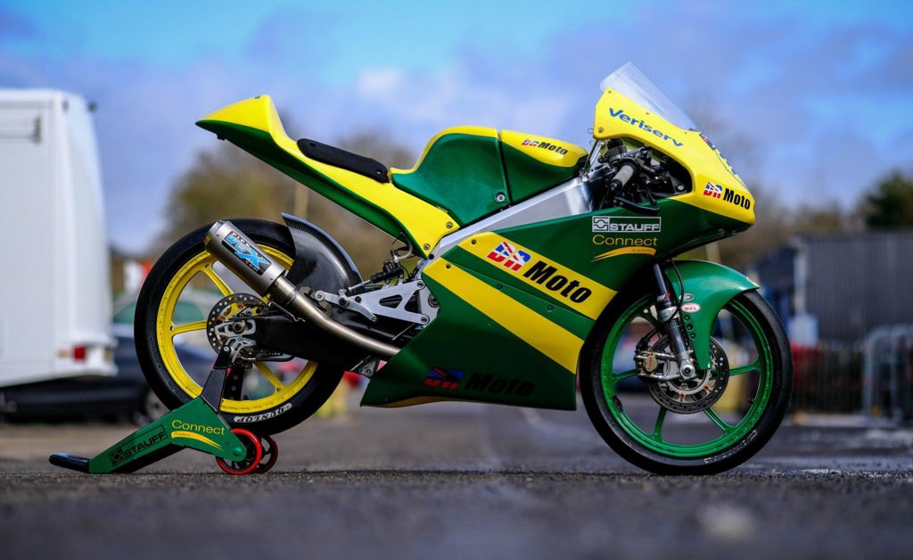 DRMoto1's tweet photo. Meet #DRMoto3 with her billet aluminium chassis... ready for @Parcmotor &amp; @CircuitValencia with @NoLimitsOnTrack. 

Let's go racing #LiamDelves34 #TeamWD40 #StauffBike

(Photo credit Glen Coombs) https://t.co/ql8pPSVurh