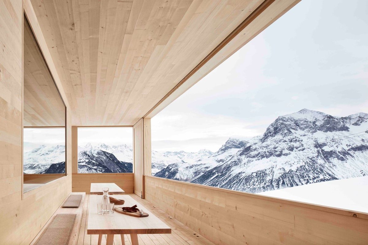 homevibeco's tweet photo. Sneak a peak with these 15 stunning mountain-based structures https://t.co/duQ5TP7QuW https://t.co/NSFkhj5CYH