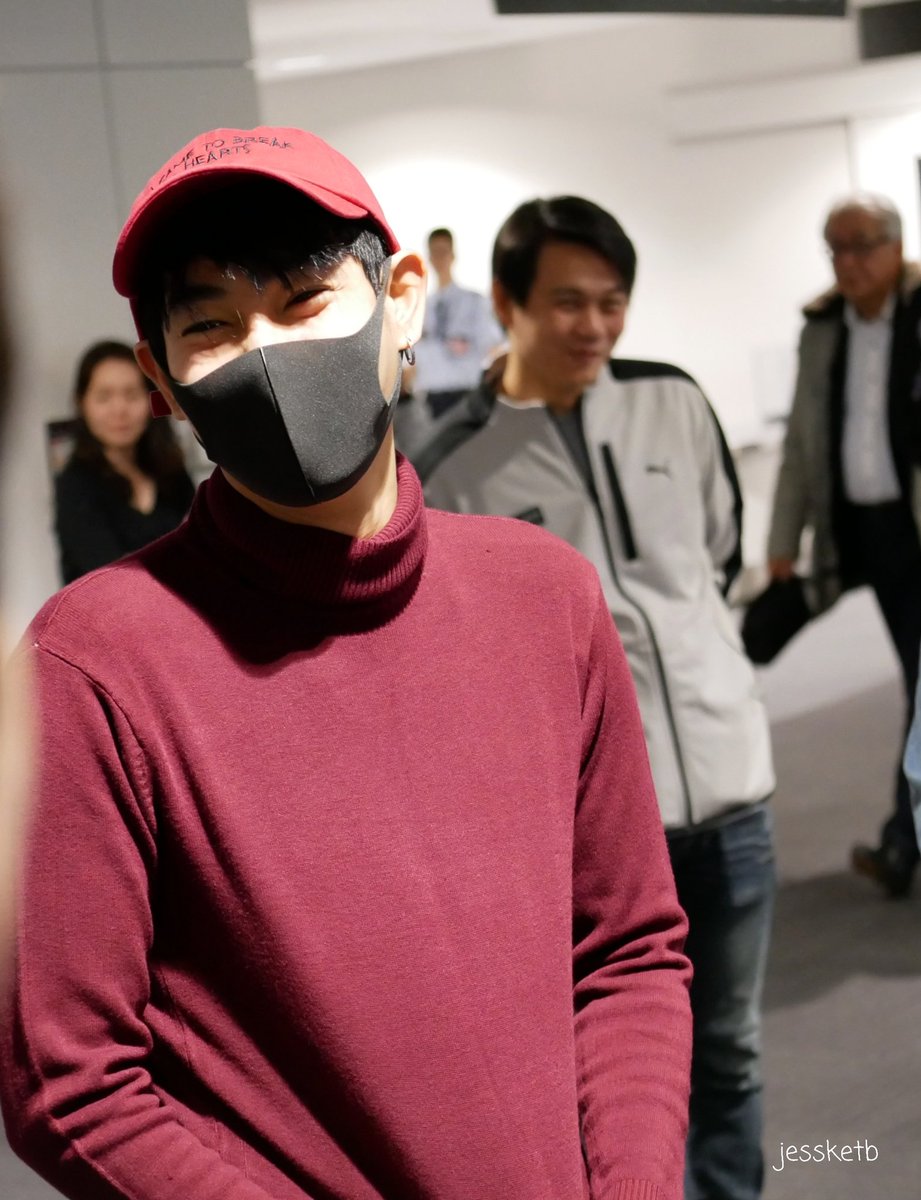 หิมะก้อยังละลายเมื่อเจอรอยยิ้มนี้ (พี่ซังก้อยิ้มนะ 😅) ฝันดีนะจ๊ะคืนนี้ 😊 #เป๊กผลิตโชค #PeckPalitchoke #palitgallery