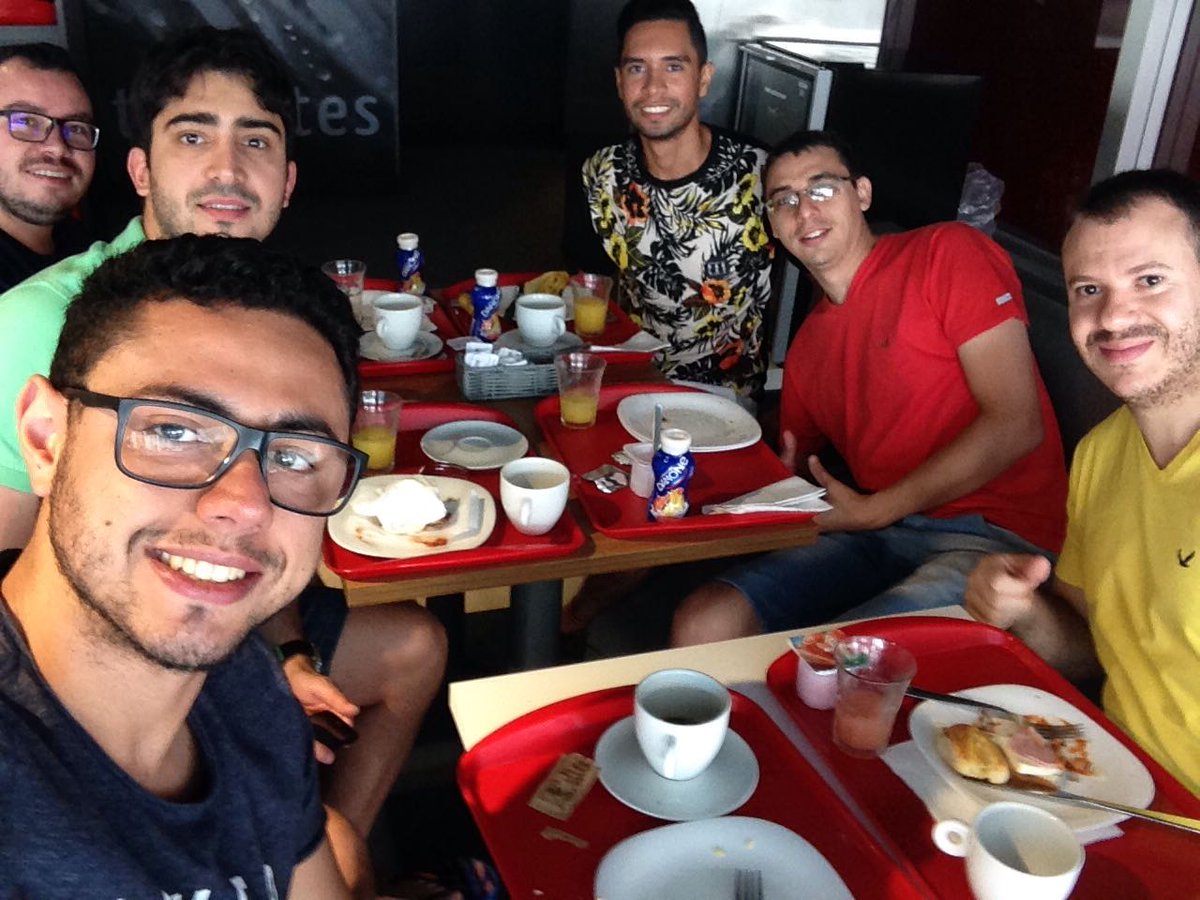 salvianoo's tweet image. #PHPexperience 2018 #TeamFretebras