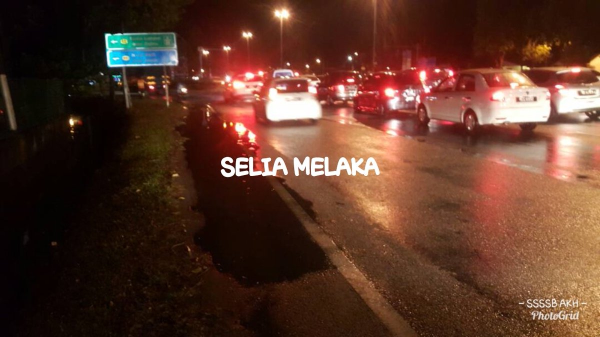 SSSSB_Melaka's tweet photo. 5.3.2018
#TeamSelia laksana #ZeroPonding di lokasi ini
TQ @JKRMelakaTengah & #MBMB atas makluman
FT019 Lebuh AMJ Sek.29.2 #Semabok #MelakaTengah
Scupper drain di bina, alirkan air bertakung
γKerja R02 seksyen ini sudah diprogramkanγ
#SeliaGroup #ZonSelatan #InfraRakyat https://t.co/5mcmpSvThQ
