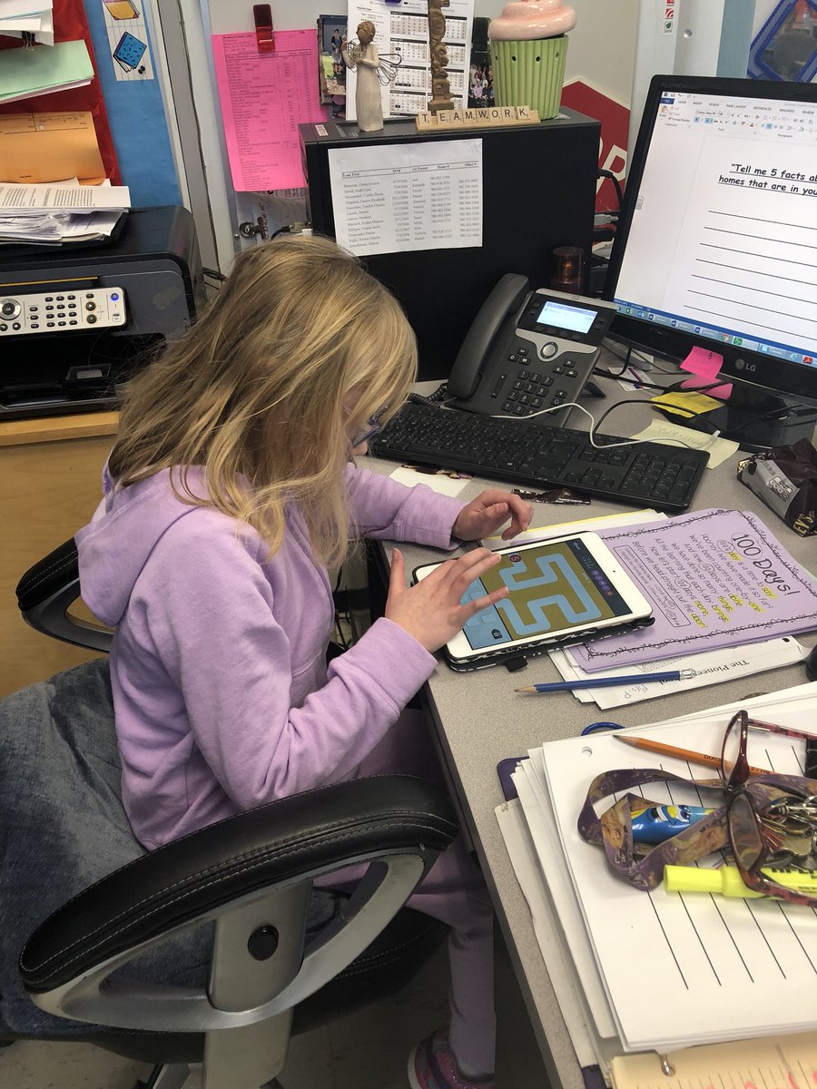 mrspGOALS's tweet image. Teacher 👩‍🏫 assistant hard at work this morning on Ten Frame Mania.... build her number sense!!#work #GOALS #handsontechnology
