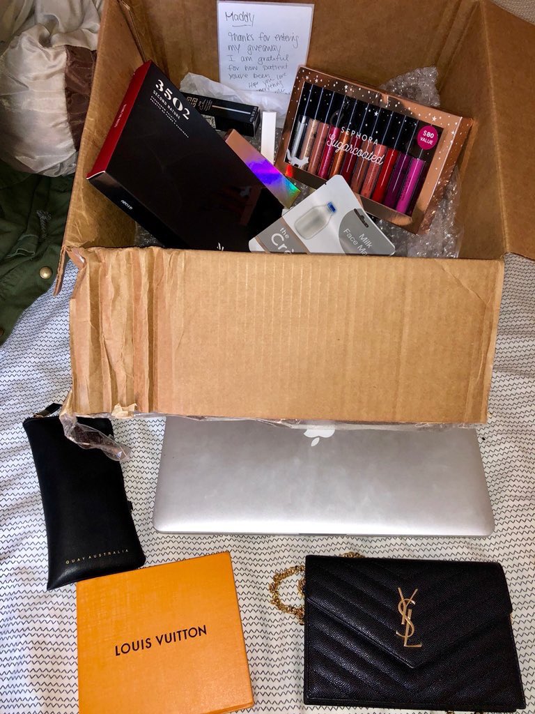 maddymedeiros10's tweet image. AHH THANK YOU SO MUCH @CIothesPorn I’m so grateful for everything this is amazing omg