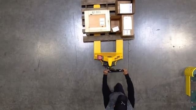 Kevinmckay234's tweet photo. “The single most important thing that Flash provides is the people. They are very process-oriented, they’re knowledgeable, they’re committed.“ - Mary Emerton, @nutanix . #SupplyChain #Tech #Customers #Video #B2B #Innovation #Solutions #Hardware #Cloud... https://t.co/S249OpYqWu https://t.co/F0V5REAHxr