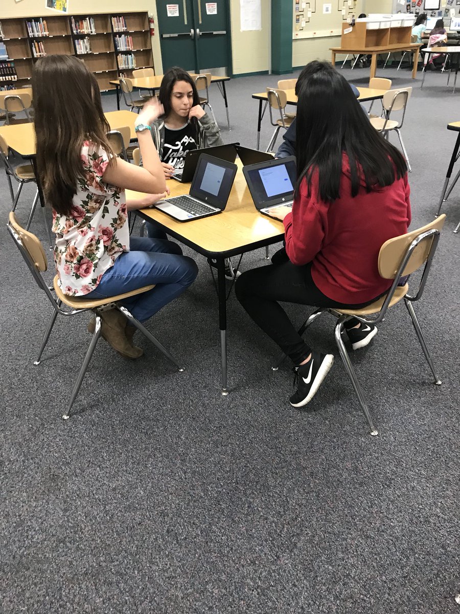 NISDStinsonLib's tweet image. We had so much fun coding with @scratch during lunch today for #TeenTechWeek!