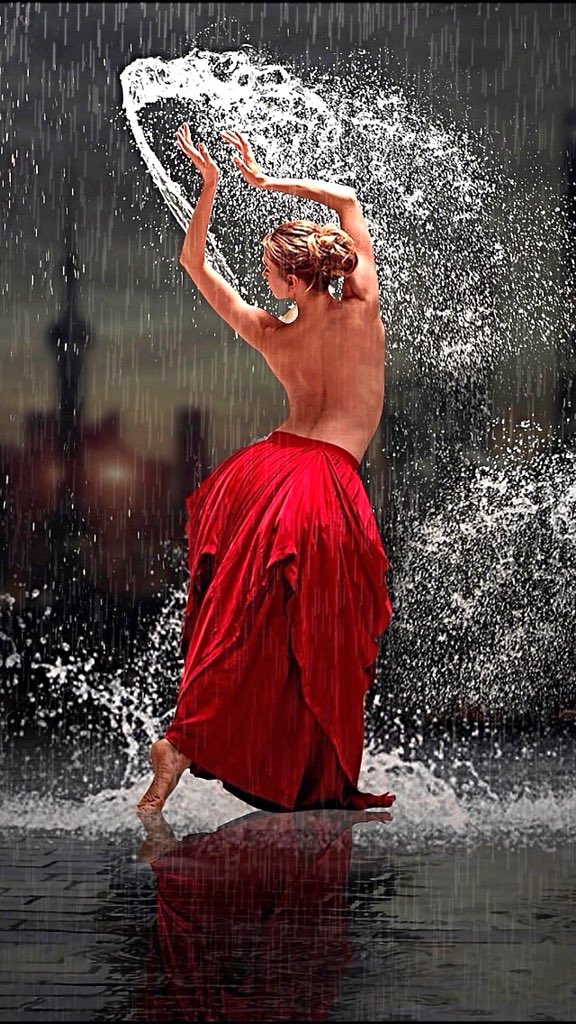 🌹
« La plus belle de toutes les fleurs 
Est la Fleur de la Liberté »
🌹
Happy days All Friends