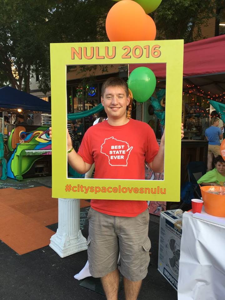 UofLCEHD's tweet photo. Sam Schmidt is about to graduate this spring with his Ph.D. in Sport Administration. Sam is the Site Coordination Chair. He has been helping work with the site to coordinate food, logistics, and set the schedule for the event.  #ULResearch18 https://t.co/jVmHuQ39j1