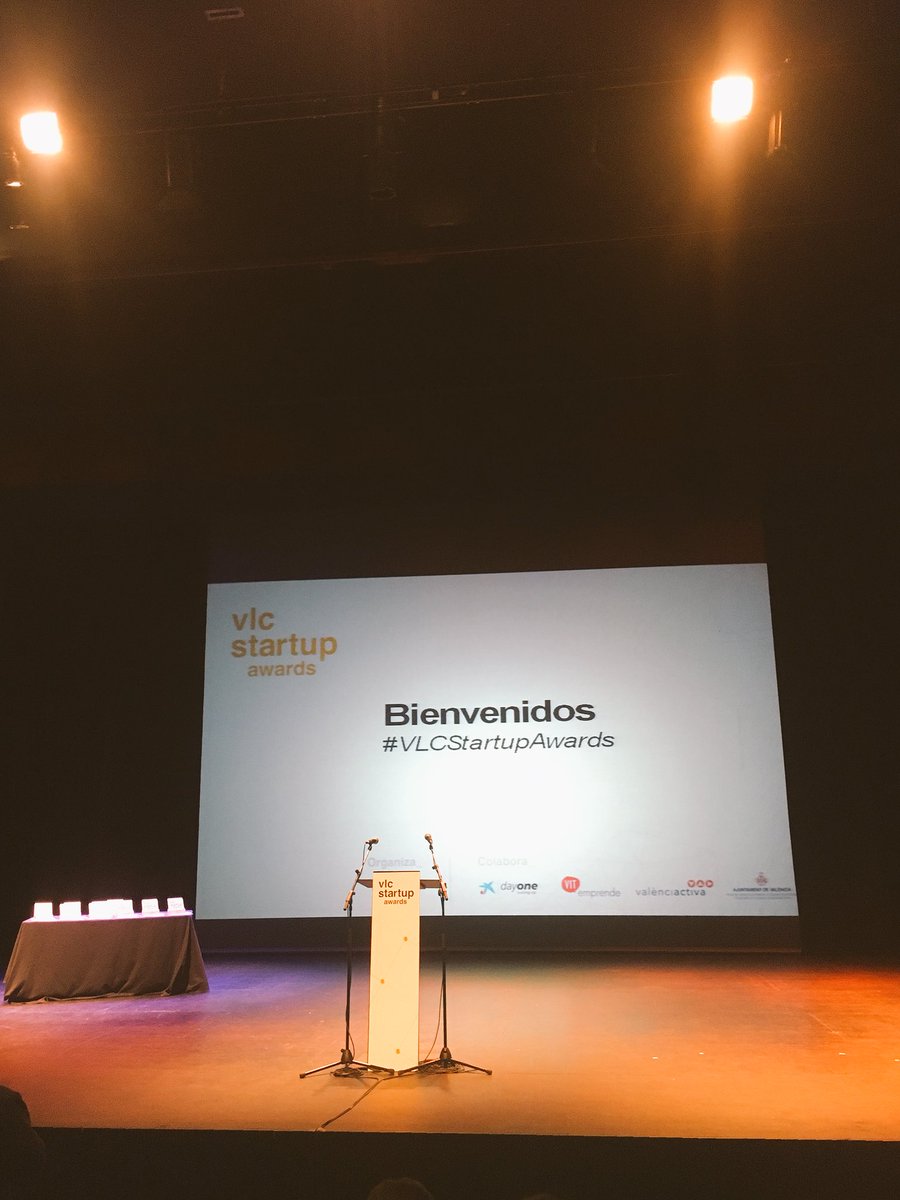 MelbotStudio's tweet photo. Estamos listos y preparados para vibrar en #VLCStartupAwards 💥💥💥 #melbot juega en casa, amigos!  #startup #valencia https://t.co/hCAk5zGeid