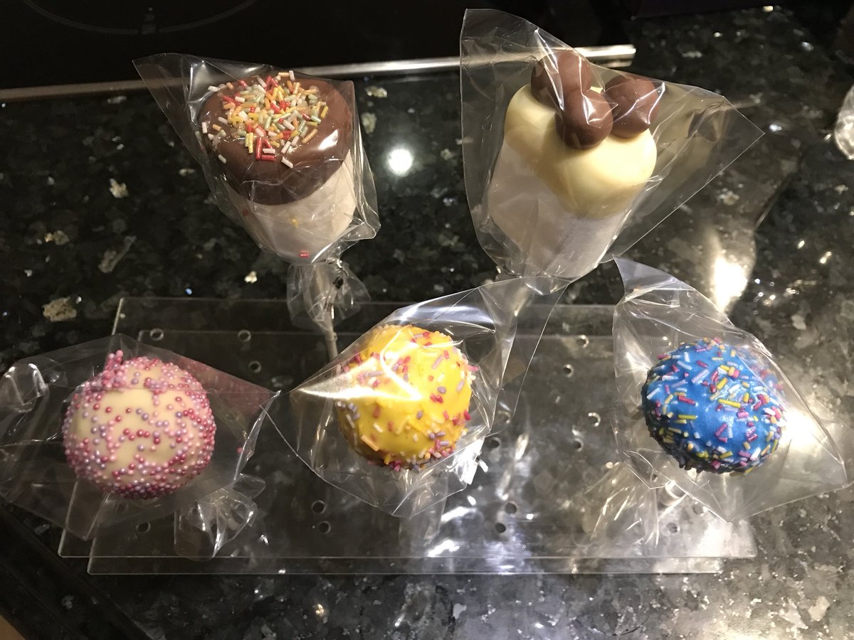 Cesci37's tweet photo. Ed &amp; Thomas will be taking orders for cake pops at £1 each and marshmallow pops at £1 each this week to be ready for Movie Night on Friday @winterfoldhs #Ncemaneni #youngapprentice https://t.co/W5nRbf0GJ9