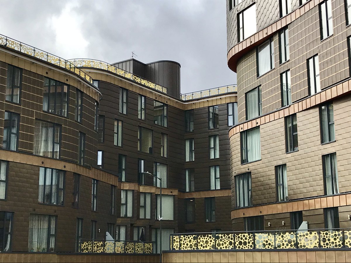 chloetayls's tweet image. Found one for you in Sidcup @Patternistas #patternhunters #Pattern ⚫️💛⚫️💛