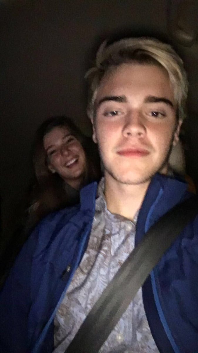 MatthewPoynter3's tweet photo. Happy bday khloball https://t.co/KjFKXxYO72