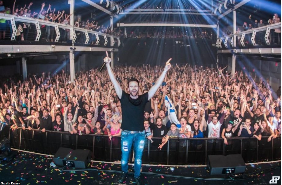DJCoursesOnline's tweet photo. As music becomes more accessible, creators have seen a constant struggle of getting paid for their music. Gareth Emery, international DJ, is looking to change that with his blockchain project, Choon. Read on:
https://t.co/y9pi7bwYwb
#Choon #DJ #Music #DJCourses https://t.co/P5Wq4YgwAL