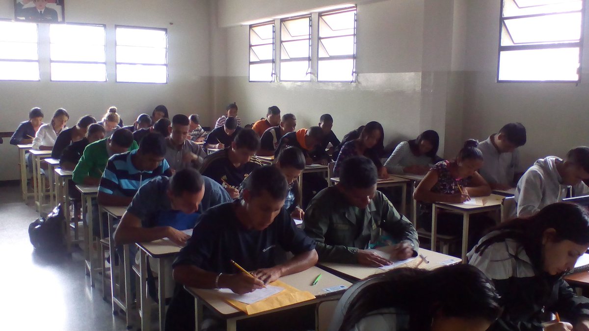 Unaciesmerida's tweet photo. #05mar @meridaunes comienza con el proceso de selección de los aspirantes II-2018 con la prueba psicológica proyectiva a cargo de lcda Psic. Willmary Moreno @Unaciesmerida @UniversidadUNES @gralcacioppo https://t.co/AMJCPO7Tg3