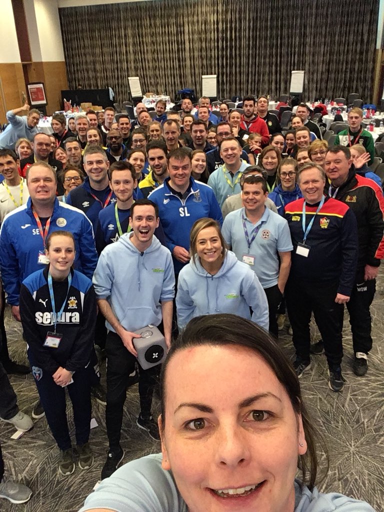 ClareCvj's tweet photo. #SSEWildcats Training Day 3 (Group 2) who knows the importance of mastering the body???? @chloebrown11 @dan_ferguson87 @HampshireFA_WAG @Cazhulme9 https://t.co/B0n79j6cqD