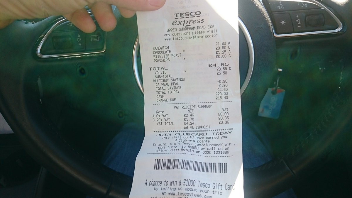 BMobileLife's tweet photo. @Tesco Disappointed! I know this was part of the meal deal, but this is ridiculous! The packet was almost empty! #Disapointed #shortchange #fullofair #Tesco https://t.co/R72y4k51LH