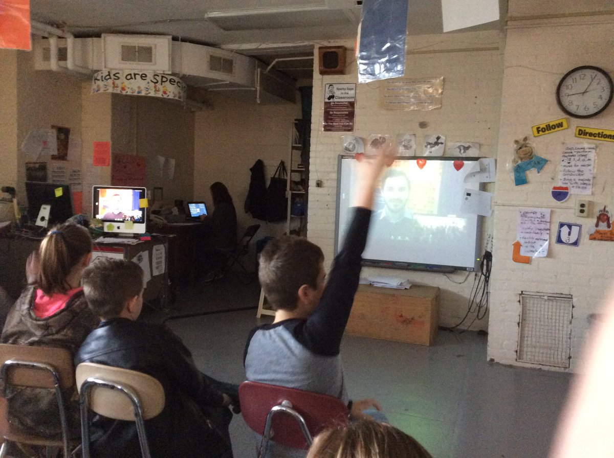 Michele_Slone's tweet photo. 3rd grade distance learning with Cleveland Institute of Music with Fabulous Families!@cim_edu #ucsteach @UrbanaSouth https://t.co/w6YliXPulp