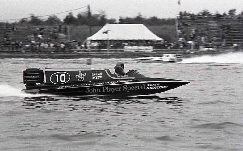 designerdave55's tweet photo. A #JohnPlayerSpecial sponsored #Formula1 #Powerboat was driven by Bob Spalding in #cardiff competing in the 1975 World Powerboat Championships. Spalding became F1 Powerboat World Champion in 1985. #oldcardiff #oldphotos #cardiffdocks #smallcrowd https://t.co/nRdP5lelzs