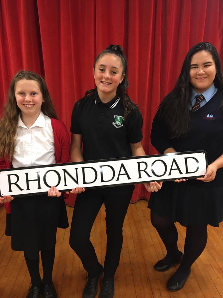 AvantCymru's tweet photo. Rhian from #RhonddaRoad and @TreorchyComp is joiuning us this week for #workexperience she will be joining us for class tonight 4:30pm Llantrisant. https://t.co/9bKLhfG4Ss