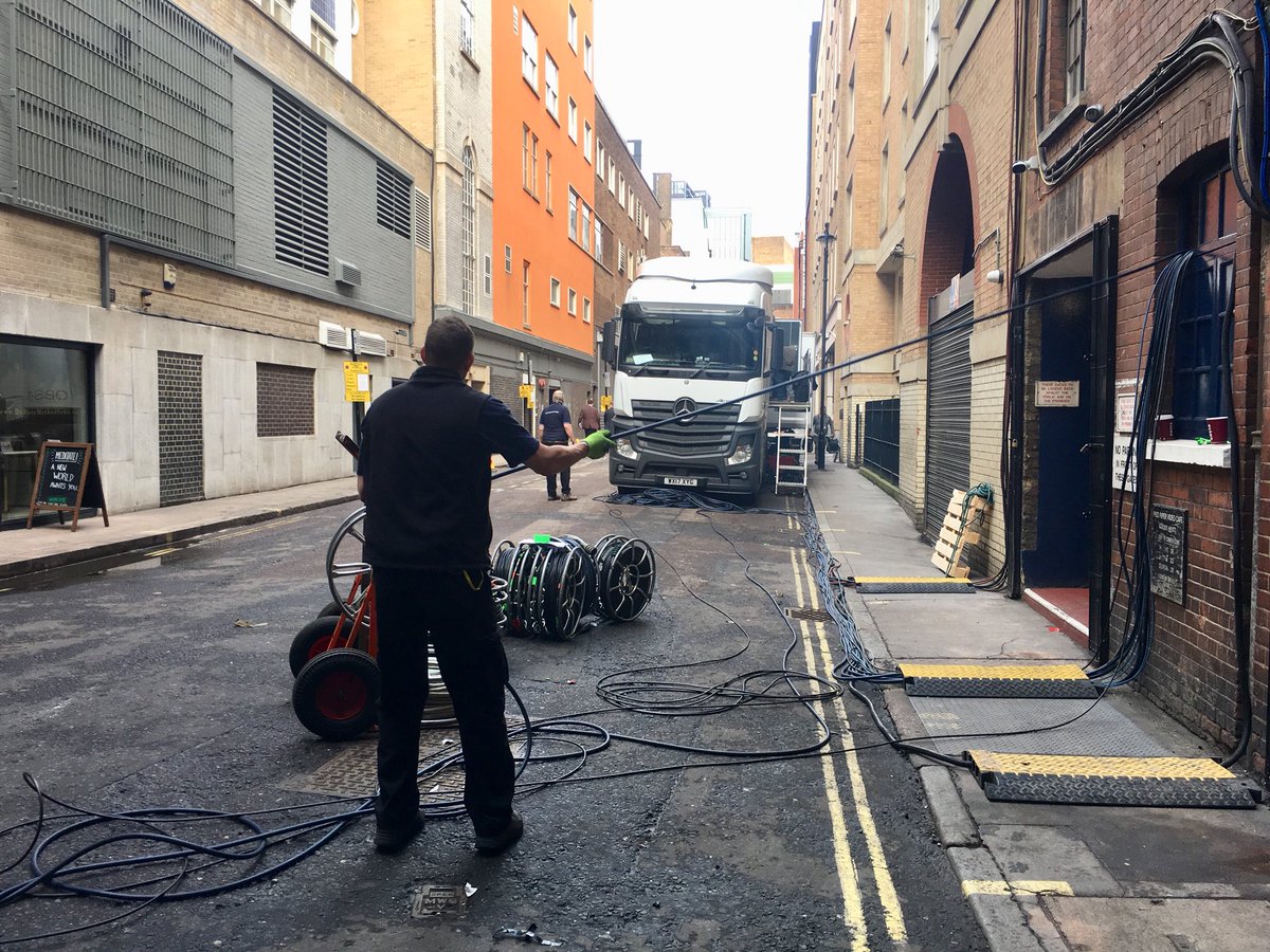 Steve Challes tweet media