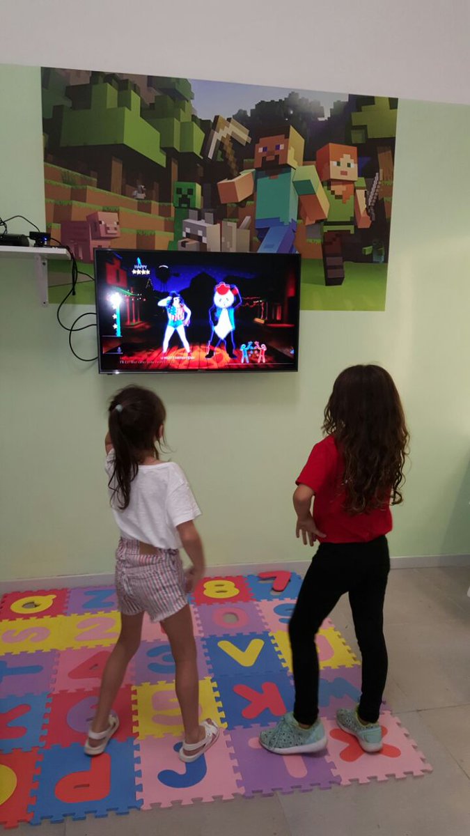 abruno_mio's tweet photo. Salón de #eventos súper completo
✔ Mini Disco
✔ Palestra
✔ Cancha Fútbol
✔ Amplio Parque
✔Mini Barra de Juegos para Chicos
Acercate y conocenos!!
Av. Pte. Perón 219 - #VillaSarmiento, a pocas cuadras de la est. de #RamosMejía!!
Consultas al 📞 154-928-0517
#FiestasCancheras https://t.co/KksWfPhWA2