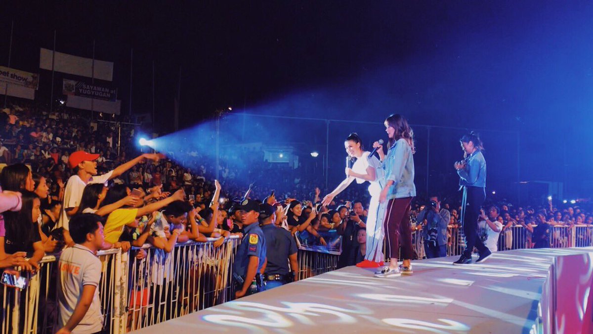 mmjkofficial's tweet photo. Queens earlier at Tarlac City!! #mmjk we miss you queen @itskelleyday :) ❤

ctto. Queen Mica's twitter https://t.co/5dZxqpm2Uv