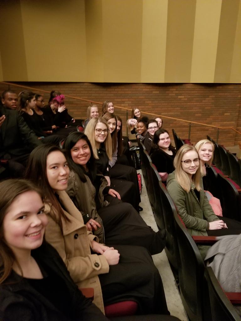 Falconsingers's tweet photo. Made it to Ritenour for MSHSAA State Festival this morning in torrential downpour.  Ready to sing! #songbirds https://t.co/Jwvro4vYK2
