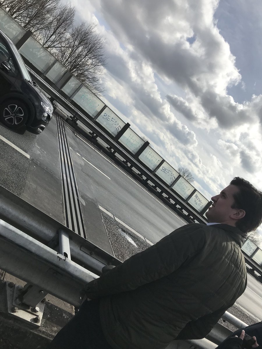 remcovvd's tweet photo. Van knooppunt #A50 #Bankhoef tot station en woningbouw, themaβs waar @DeWijchenseVVD meerwaarde laat zien in contacten met #psgld en #tk #vvd #kiesvoordoen #gr2018 https://t.co/yyx1DoWfFZ