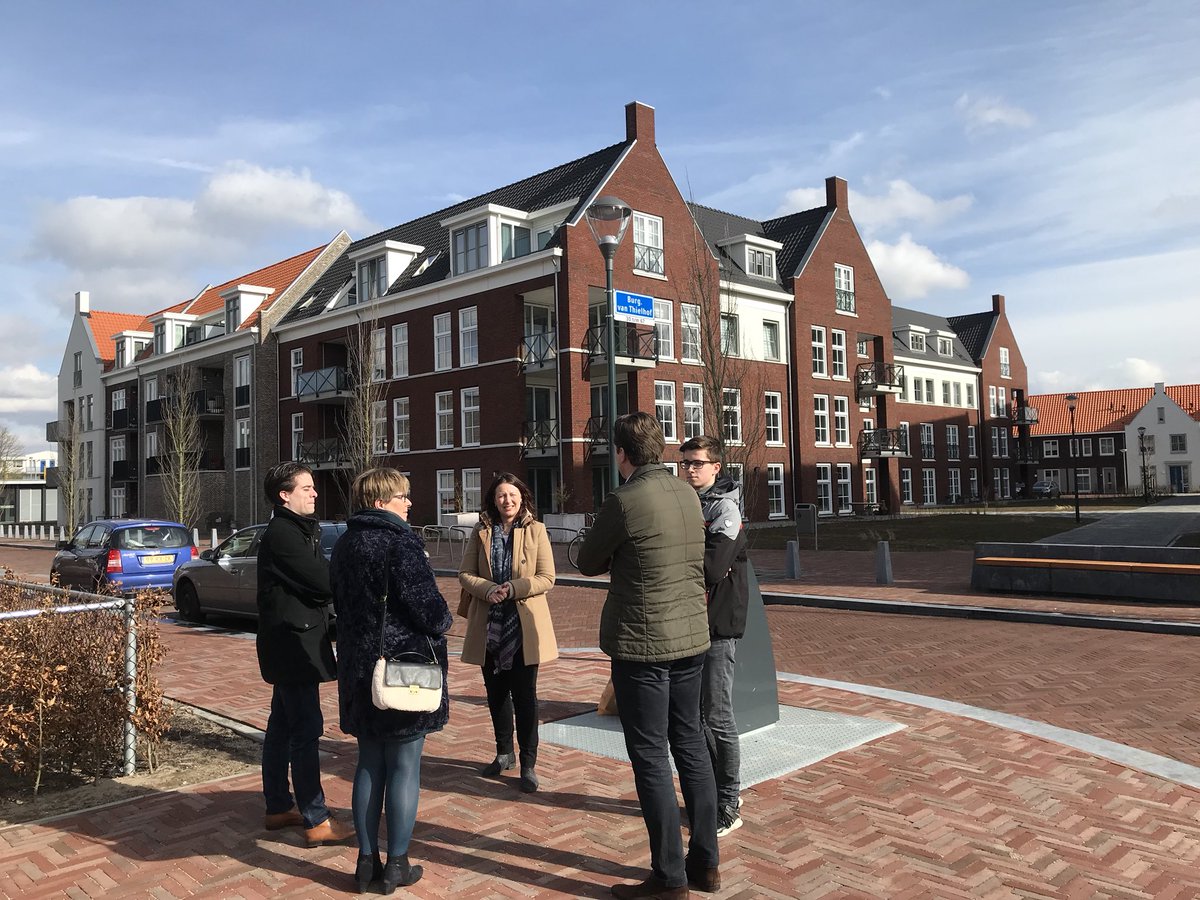 remcovvd's tweet photo. Van knooppunt #A50 #Bankhoef tot station en woningbouw, themaβs waar @DeWijchenseVVD meerwaarde laat zien in contacten met #psgld en #tk #vvd #kiesvoordoen #gr2018 https://t.co/yyx1DoWfFZ
