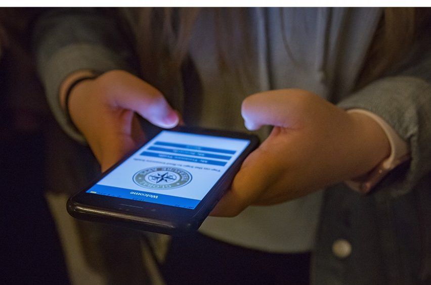 APMProjectMgmt's tweet photo. More than 100 students from @edinburghcoll teamed up with Global Treasure Apps to help them review their interactive digital treasure trail. See how this amazing project has taught students critical thinking, narrative and project management skills. https://t.co/ws56a1M8Zo https://t.co/DM8Ll0jXOT