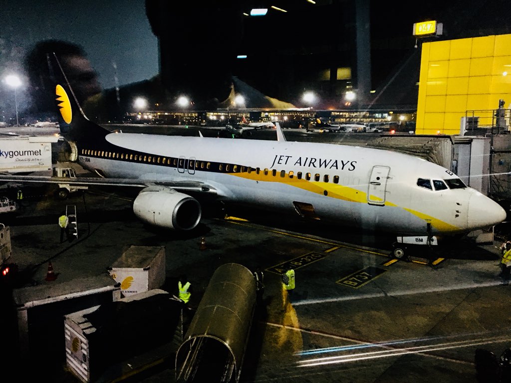 authorbhuban's tweet image. Evening walk at @DelhiAirport T3 😀 Had a great flight from #Hyderabad on @jetairways Great entertainment all the way #JetScreen #BEaTRAVELLER