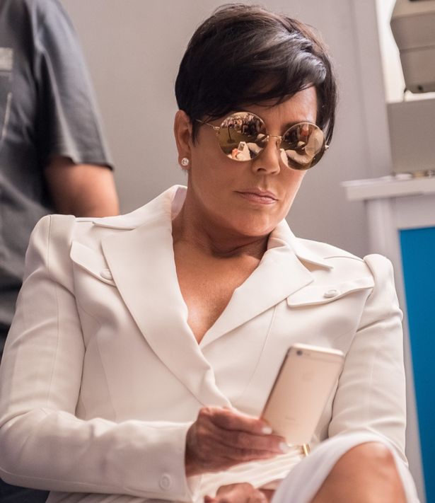 _jessharmer_'s tweet photo. @KrisJenner managing the brand of all 6 Kardashian/Jenner girls 
#thisisPR #PRFoundations https://t.co/QYHk1MUnpe