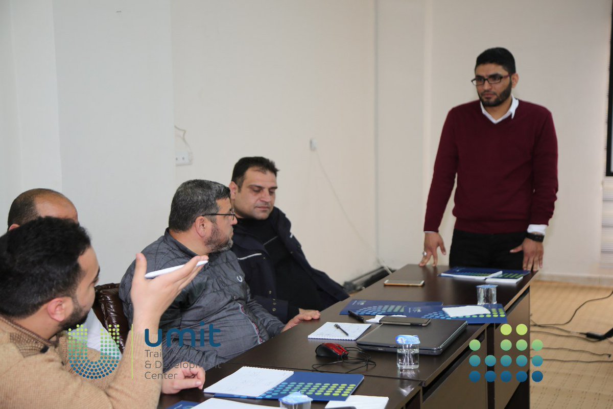 umittdc1's tweet photo. اختتام البرنامج التدريبي #التخطيط للمشاريع وكتابة المقترحات للمدرب المتميز ياسر الشحادة , حيث امتد البرنامج على ثلاثة أيام بواقع 15 ساعة تدريبية وتم في الختام توزيع الشهادات على من توفرت فيه الشروط ,ونتمنى للجميع التوفيق ونتقدم بالشكر الجزيل للمدرب . https://t.co/TMeAPB2OMG