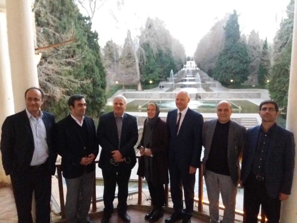 mkb_diplo's tweet photo. stop over at #ShahzadehGarden in #Mahan, and a relaxed tea with team of Iranian Cultural Heritage Organization in the Kajar Prince's living room, #ICHHTO
استراحت بين راه در باغ #شاهزاده در #ماهان، چاى دلپذير در اتاق نشيمن شاهزادگان قجر به همراه تيم ميراث فرهنگى ايران #ICHHTO https://t.co/1U9NSrYyre